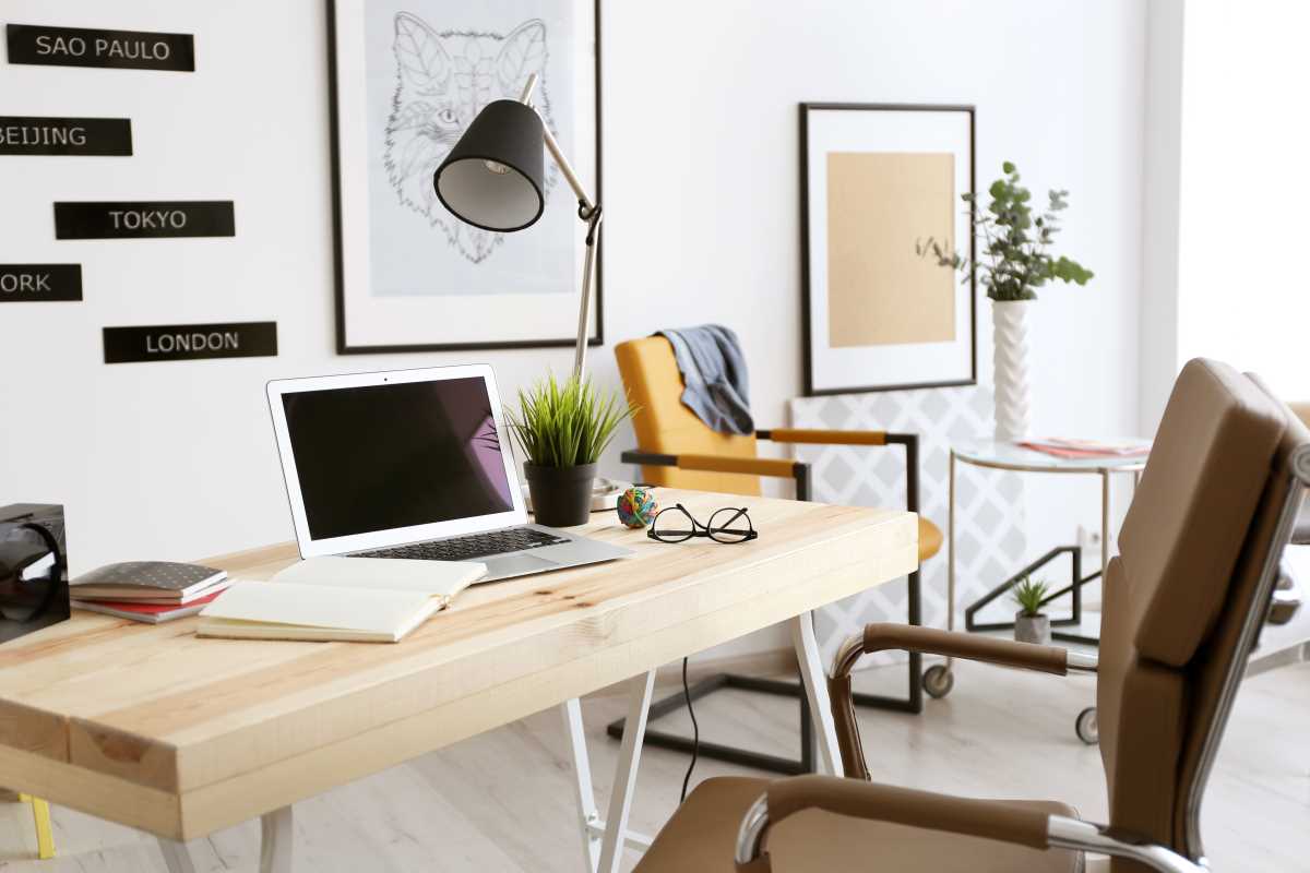 How to Set Up Dual-Purpose Furniture for Profitable Home Workspaces