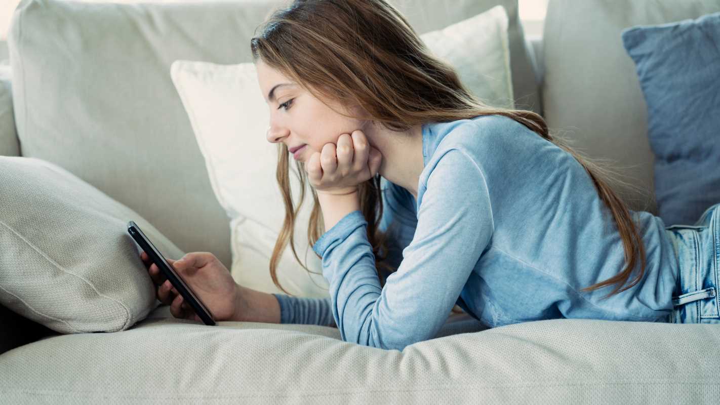7 Smart Ways to Attract High-Value Clients Through Instagram Without Leaving Home