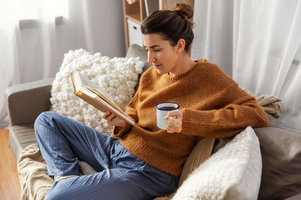 Simple Tips for Creating a Relaxing Reading Corner in Your Writing Space