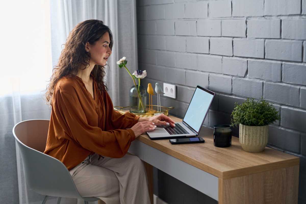 Tips for Setting Up an Eco-Friendly and Productive Home Office