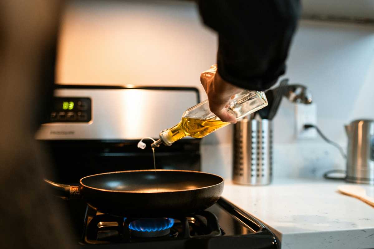 The Best Herb-Infused Oil Recipes for Homepreneurs Looking to Elevate Their Culinary Brand